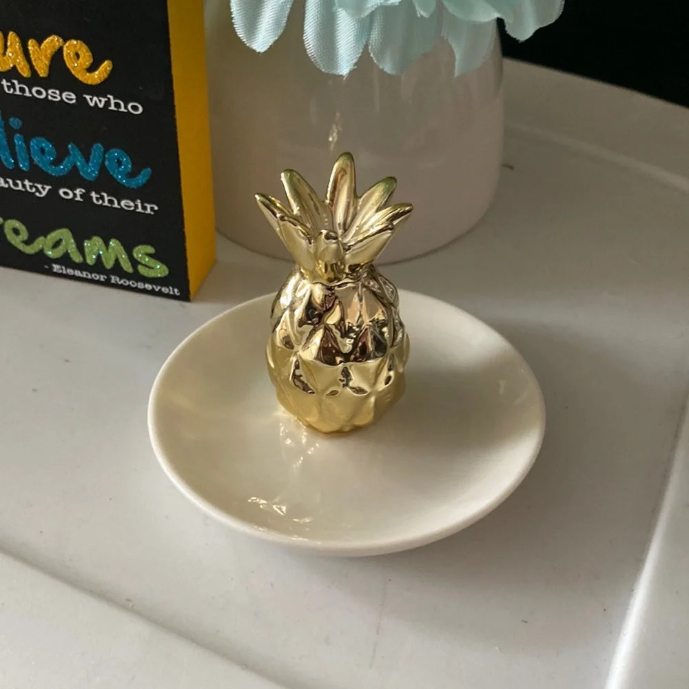 Jewelry Holder - Gold Pineapple on Cream Colored Dish - Picture 1 of 5